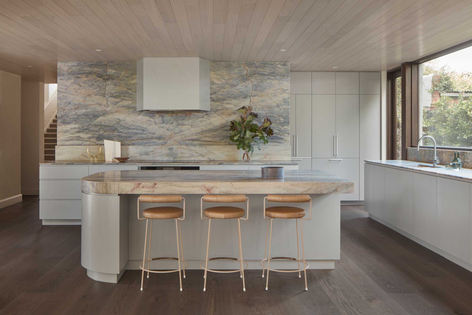 Modern Design & Original 1920s Features - Brighton